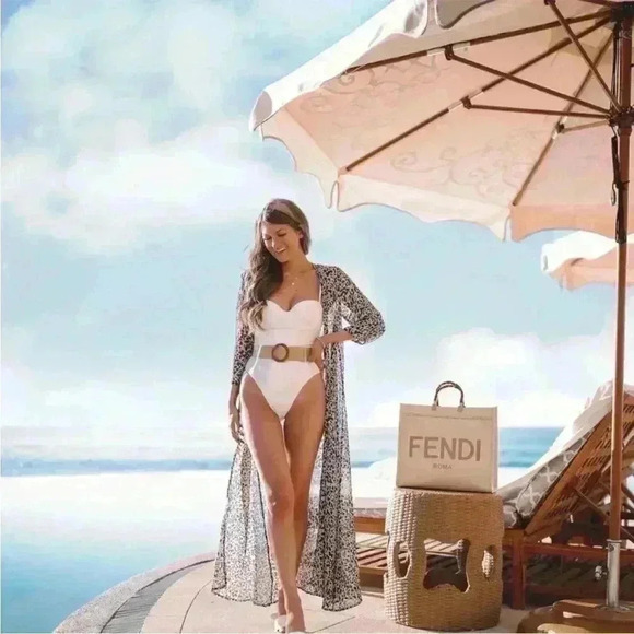 Caitlin Covincton x Pink Lily Cabo Kimono Size Small - Picture 8 of 9